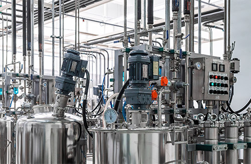 475515985-panoramic-photo-of-pipes-and-tanks500x327 pruess GmbH - Anlagenbau
